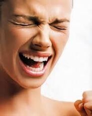 nervozita ženy je príznakom prítomnosti parazitov